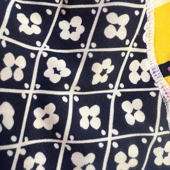 5 piece Tory Burch Swim ensemble:rash guard, flip flops, 2 bikini tops, 1 bottom - Picture 14 of 15